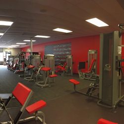 Snap Fitness - Machine Weight Area