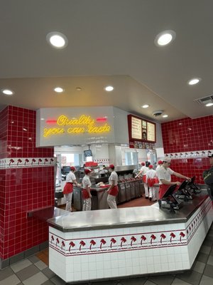 In-N-Out Burger by null