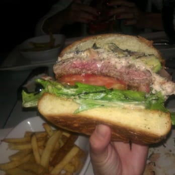 26 Beach Restaurant - California Roll Burger! Huuuge! - New American Near Me - Venice, California