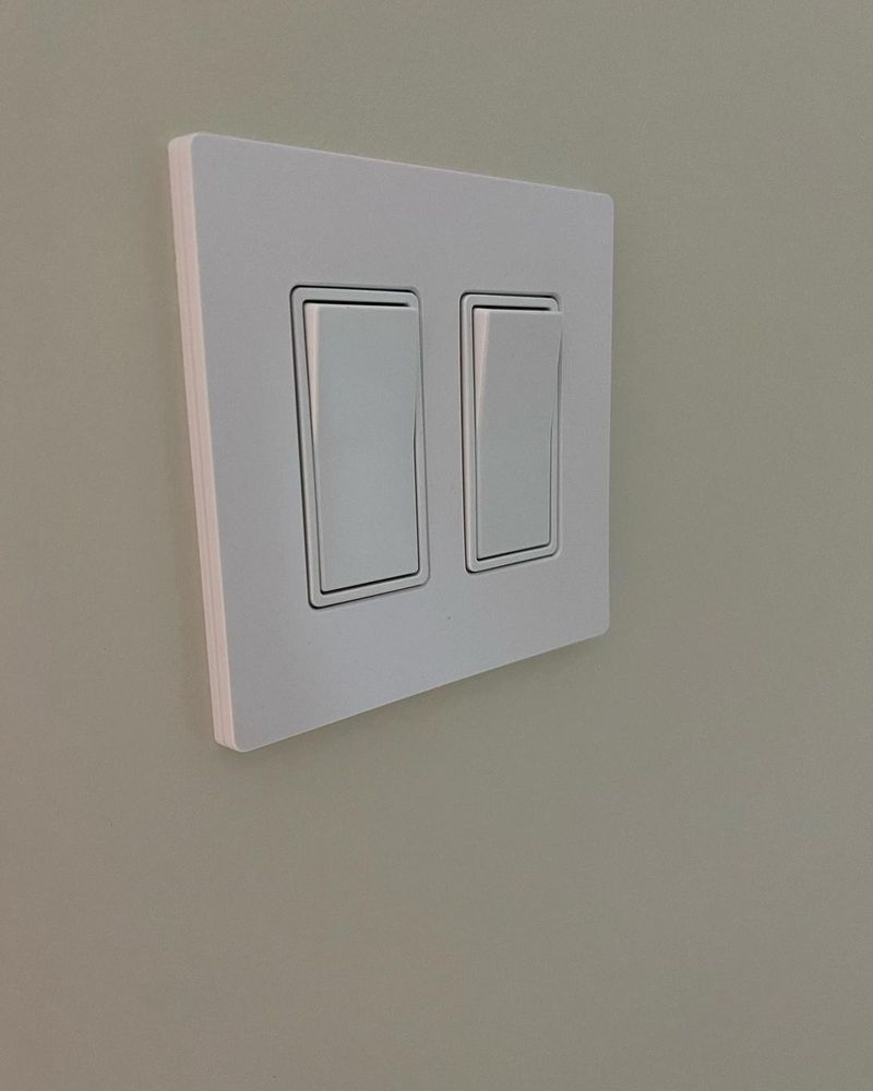 Slide of Synch Electrician