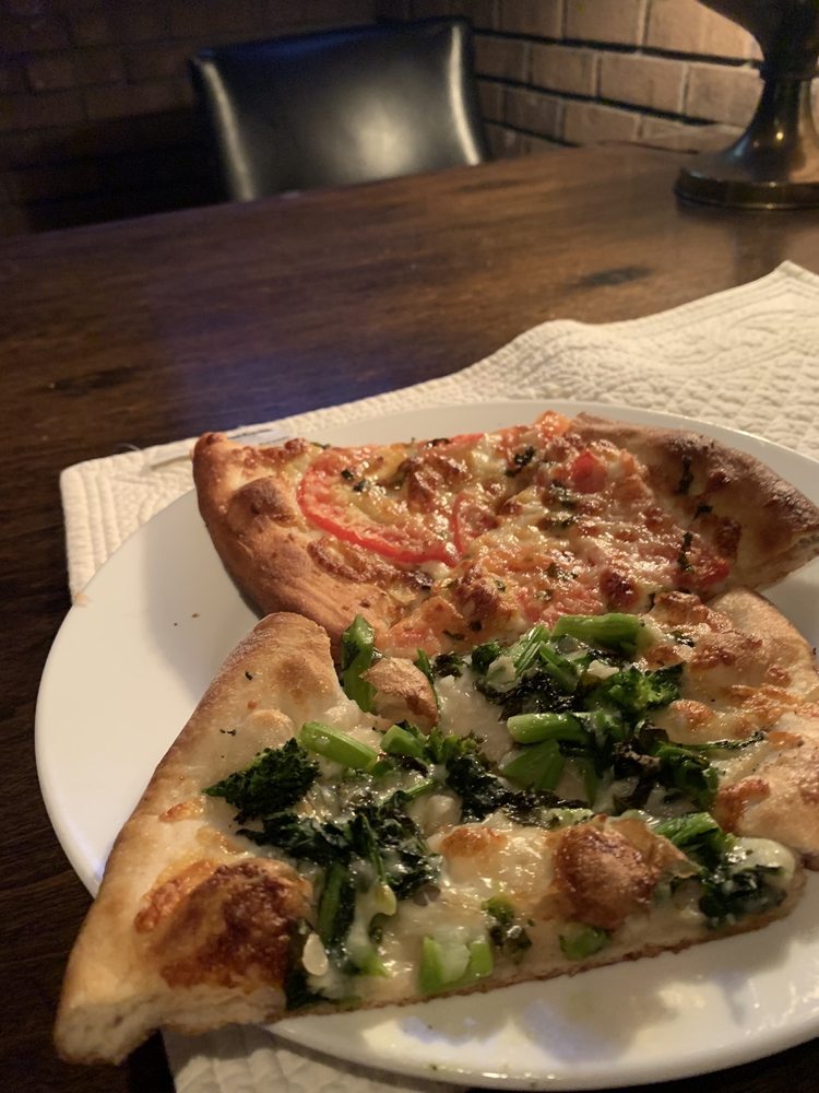 LAMONACO’S PIZZA & PASTA Updated August 2024 15 Reviews 1060