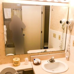 Arlington Inn - Bathroom