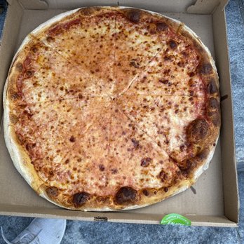Ernesto's - Cheese Pizza - Pizza Near Me - Boston, Massachusetts