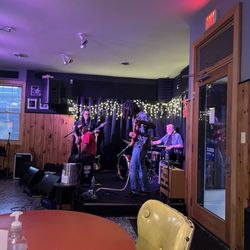 Hank Dietle's - PaulieBoyBlues Band was on fire!