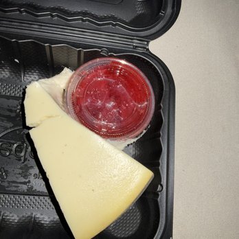 Olive Garden Italian Restaurant - Sicilian cheesecake with strawberries - Italian Near Me - Monroeville, Pennsylvania Olive Garden Italian Restaurant - Sicilian cheesecake with strawberries - Italian Near Me - Monroeville, Pennsylvania