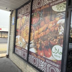 Oltin Baliq Restaurant - Entrance