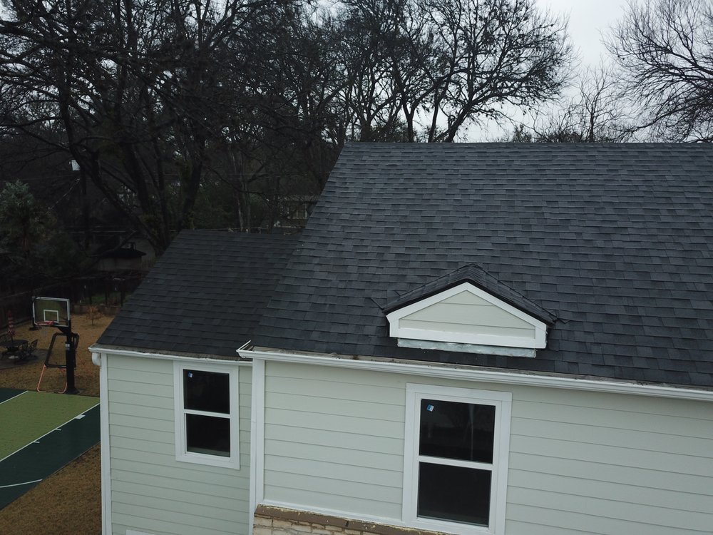 Slide of K&D Roofing