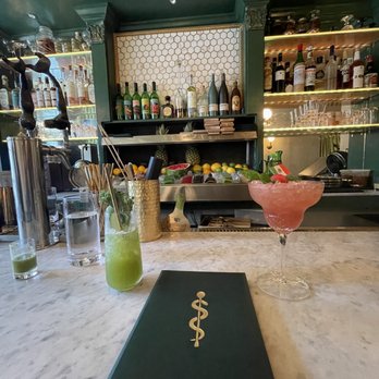 Farmacia Cocktail Bar - Bar - Cocktail Bars Near Me - Boston, Massachusetts