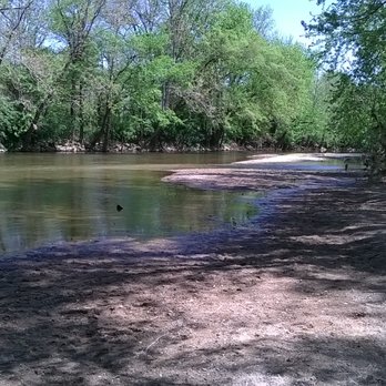 Sunset Park - when the water is low you can walk along the river on the shore - Parks Near Me - Shelbyville, Indiana