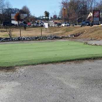 Cascade Driving Range - Pitiful putting green. I don't think it's in use anymore. - Golf Near Me - Atlanta, Georgia