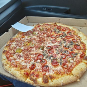 CS New York Pizza - 18" NY Style, half pepperoni and mushroom, half bacon and hot cherry peppers. Divine! - Pizza Near Me - Rockville, Maryland CS New York Pizza - 18" NY Style, half pepperoni and mushroom, half bacon and hot cherry peppers. Divine! - Pizza Near Me - Rockville, Maryland