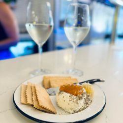 Pomme Cider Shop & Tap Room