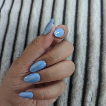 Nailogy Lab - Presto blue nails with the Hailey Bieber glaze - Nail Salons Near Me - Placentia, California