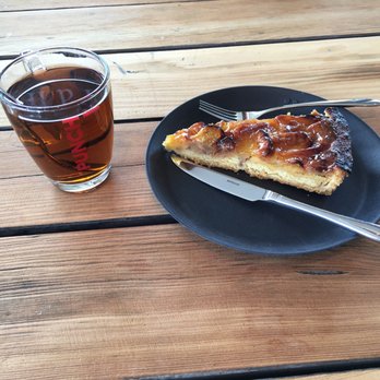 Romantik Hotel Muottas Muragl - Jagertee (rum and tea) and apple pie - Hotels Near Me Romantik Hotel Muottas Muragl - Jagertee (rum and tea) and apple pie - Hotels Near Me