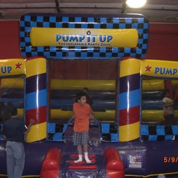 Pump It Up - Basketball in Rm 1 - Indoor Playcenter Near Me - Belmont, California