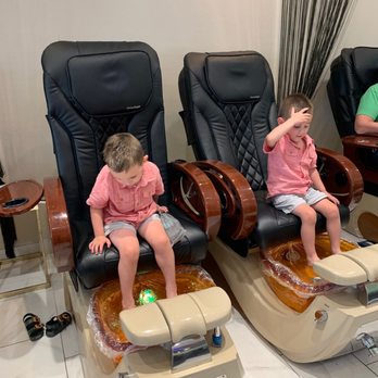 Fancy Nails & Spa - Nail Salons Near Me - Phoenix, Arizona