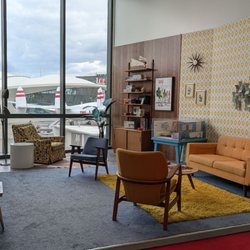 TWA Hotel - 1960s living room