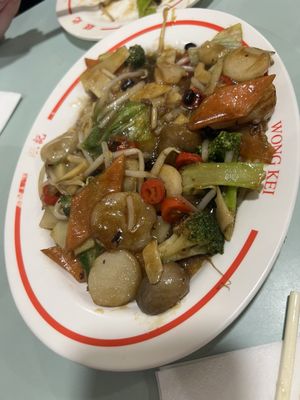 Wong Kei by null