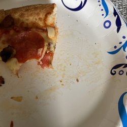Pats Pizzeria - Pizza with long hair
