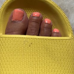 Modern Nails & Spa