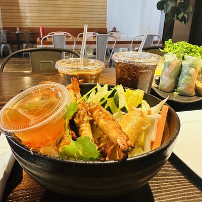 Lá Sen Vietnamese Grill by null