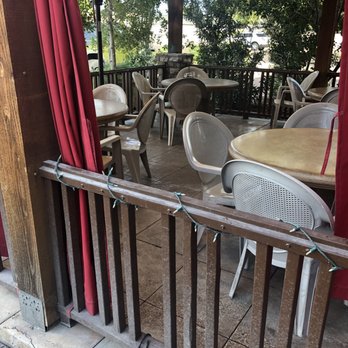 Nello's Pizza Mesa - Patio seating - Pizza Near Me - Mesa, Arizona