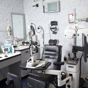 Lake Ridge Vision Center - Our doctors are family practitioners as well as optometric specialists who perform exams, treat diseases, and provide pre- and post-op care. - Optometrists Near Me - Woodbridge, Virginia Lake Ridge Vision Center - Our doctors are family practitioners as well as optometric specialists who perform exams, treat diseases, and provide pre- and post-op care. - Optometrists Near Me - Woodbridge, Virginia