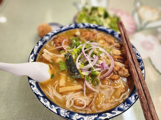 Truong Tien Restaurant by null