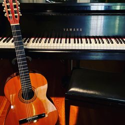 Sweet Biscuit Inn - Fun for our talented guests!