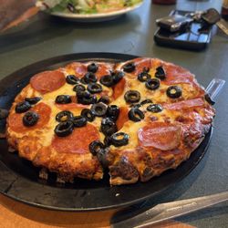 Round Table Pizza