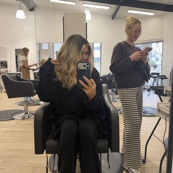 Tease Salon - root smudge (no extensions) - Hair Salons Near Me - Costa Mesa, California Tease Salon - root smudge (no extensions) - Hair Salons Near Me - Costa Mesa, California