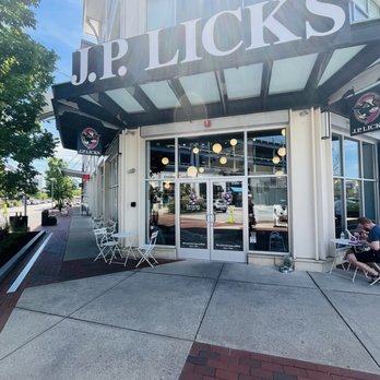 J.P. Licks - Dedham - Ice Cream & Frozen Yogurt Near Me - Dedham, Massachusetts