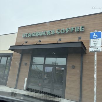 Starbucks - Coffee & Tea Near Me - Orlando, Florida