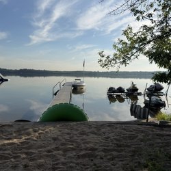 Cabin Fever Round Lake Resort - Private dock