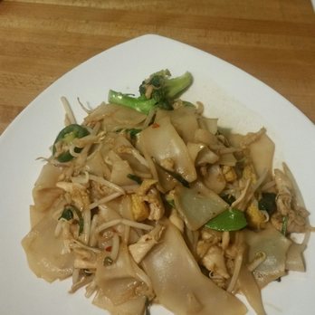 Little Saigon - Crazy noodle - Thai Near Me - Springfield, Illinois