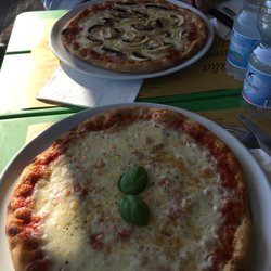 Pizzeria D'Amore Mio - VERY good pizza!!