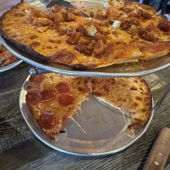 General Saloon - Bar pies - Bars Near Me - Old Bridge Township, New Jersey