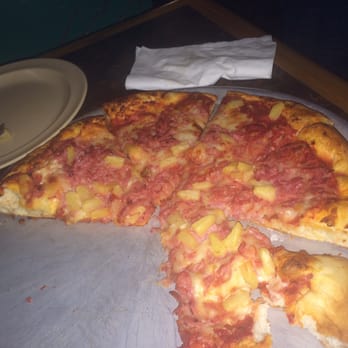 Wall Street Pizza - Undercooked pizza! - Pizza Near Me - Gresham, Oregon