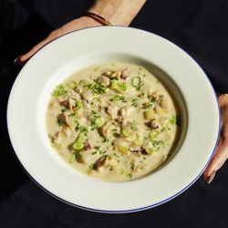 Seamark Seafood & Cocktails - Double Clam Chowder