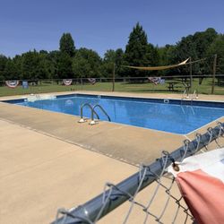 Dan River Campground - Swimming pool