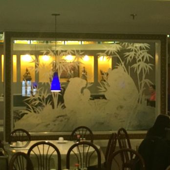 Shangri-La - Beautiful etched pandas on the glass separating the rooms. - Dim Sum Near Me - West Bloomfield, Michigan Shangri-La - Beautiful etched pandas on the glass separating the rooms. - Dim Sum Near Me - West Bloomfield, Michigan