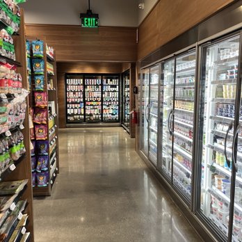 Erewhon - Grocery Near Me - Los Angeles, California Erewhon - Grocery Near Me - Los Angeles, California
