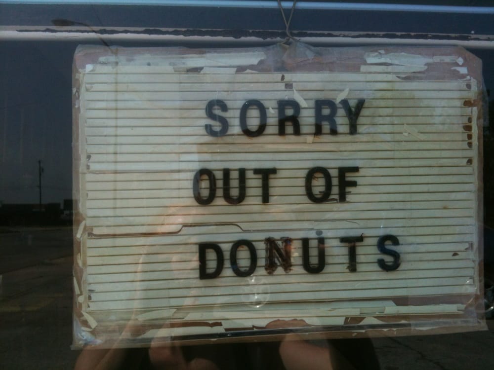 Donuts Fred's Daylight Logo