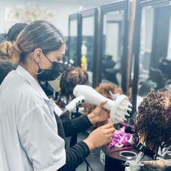 Usa Beauty Academy