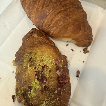 L'Appartement 4F - rose pistachio croissant croissant - Bakeries Near Me - Brooklyn, New York L'Appartement 4F - rose pistachio croissant croissant - Bakeries Near Me - Brooklyn, New York