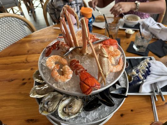 Chesapeake's Seafood and Raw Bar by null