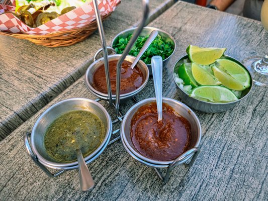 Mr. Azteca by null