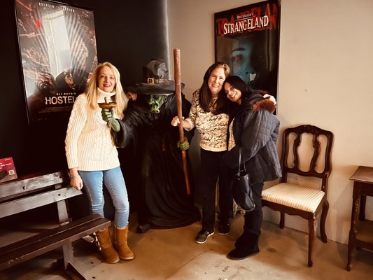 13th Hour Haunted House by null