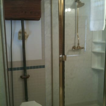 Delta King - Toilet and shower for a River view room. - Hotels Near Me - Sacramento, California Delta King - Toilet and shower for a River view room. - Hotels Near Me - Sacramento, California