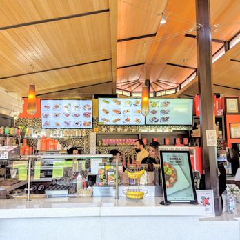 Le Cafe Du Parc - interior - Cafes Near Me - Irvine, California